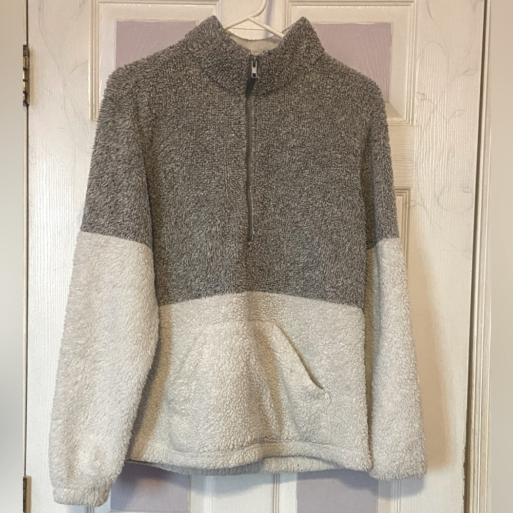 Fluffy quarter zip jacket. Size small. Lightly used.